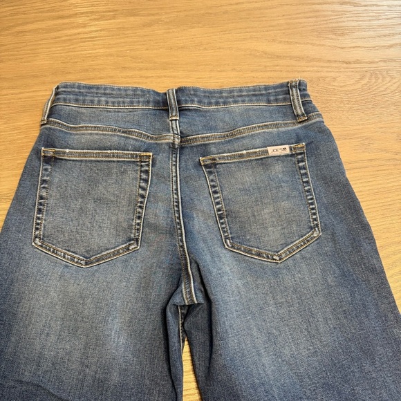 Joe's Jeans Medium Wash Distressed Hem Straight Leg Relaxed Fit Sz 26 Farmcore - Picture 8 of 10